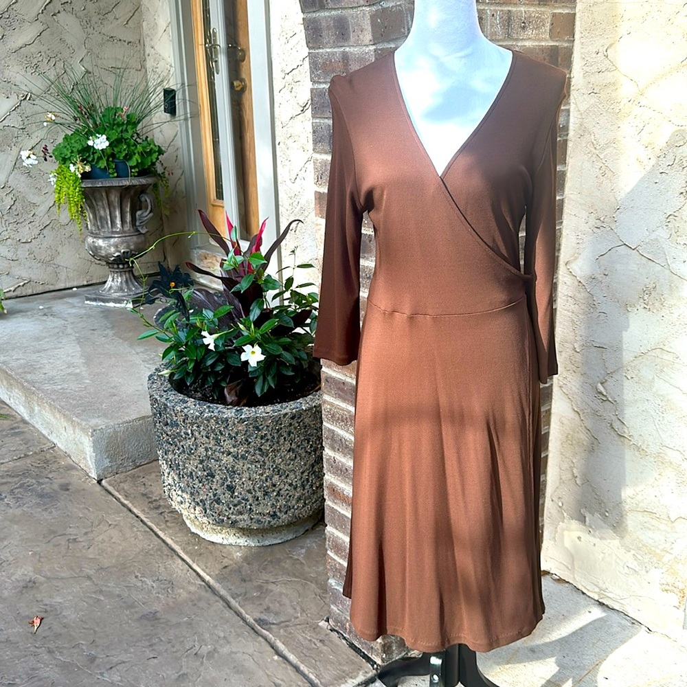 Brown dress